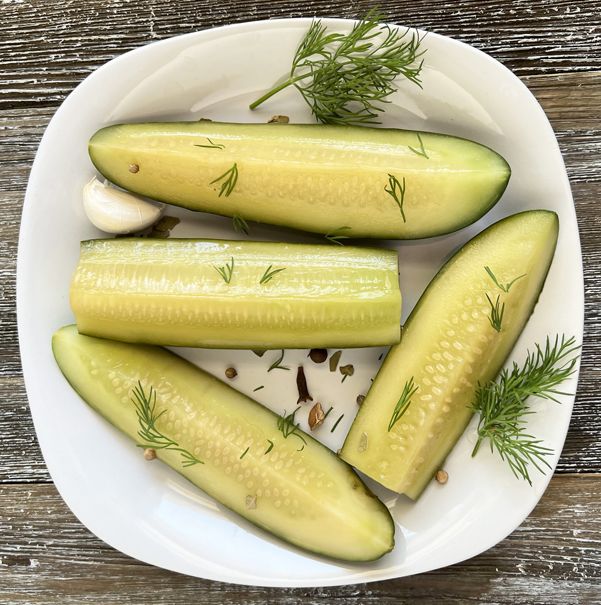 Recipe for low sodium dill pickles