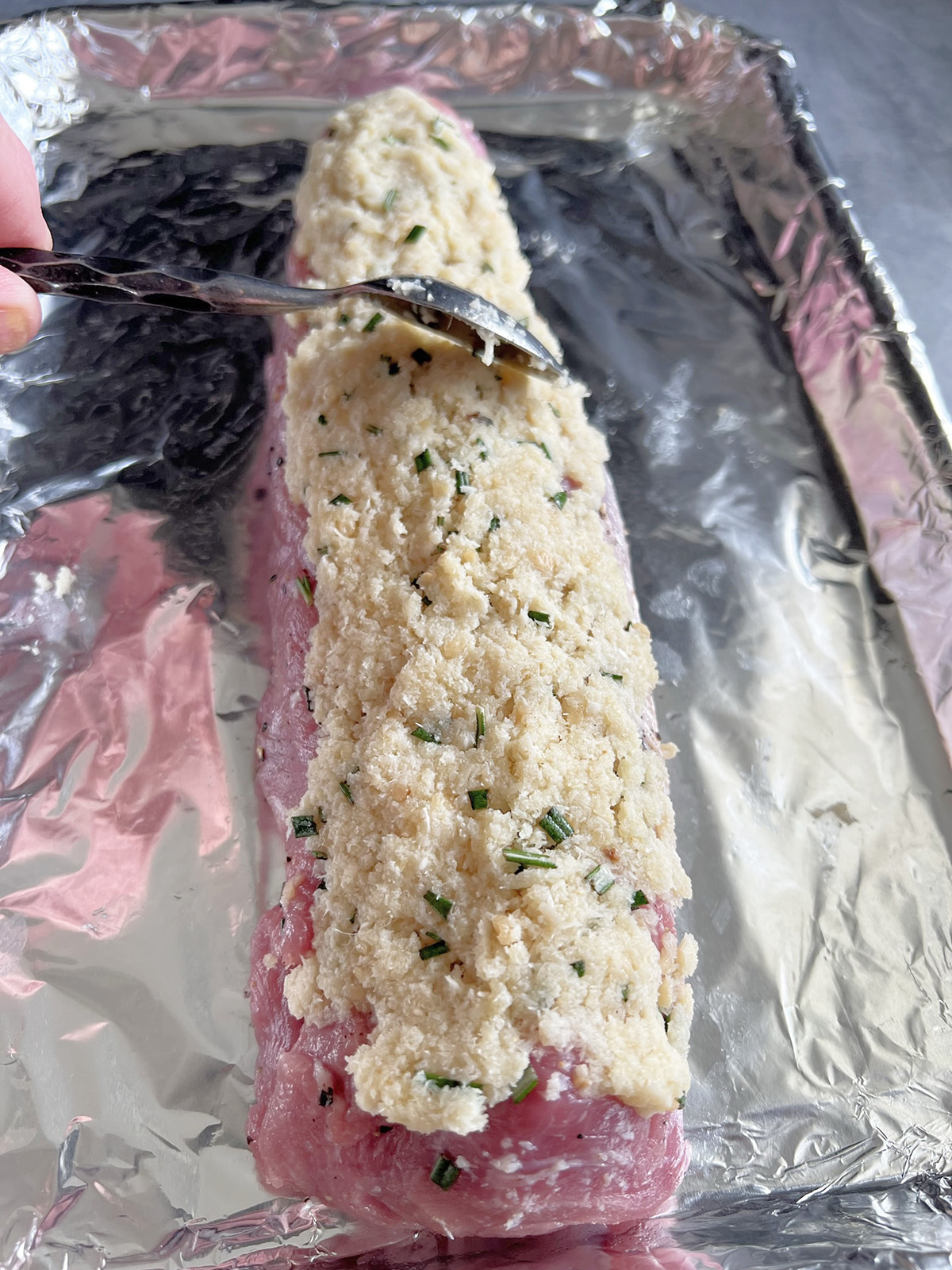 Adding horseradish crust to pork tenderloin