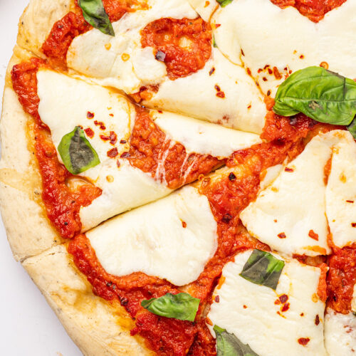 The best Margherita pizza recipe.